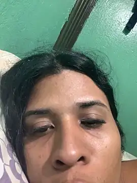 Snapshot of La_Perversa69 chatting on October 2025 12:00:01 AM La Perversa69 online show from October 2025 12:00:01 AM