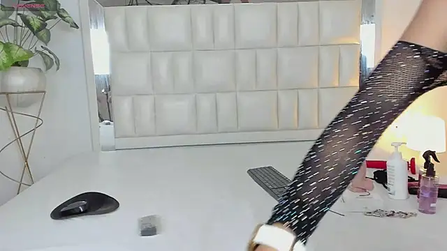 Alhana pulido online show from December 2024 09:18:02 PM