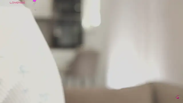 LikaBerry1 online show from April 2026 11:29:01 AM