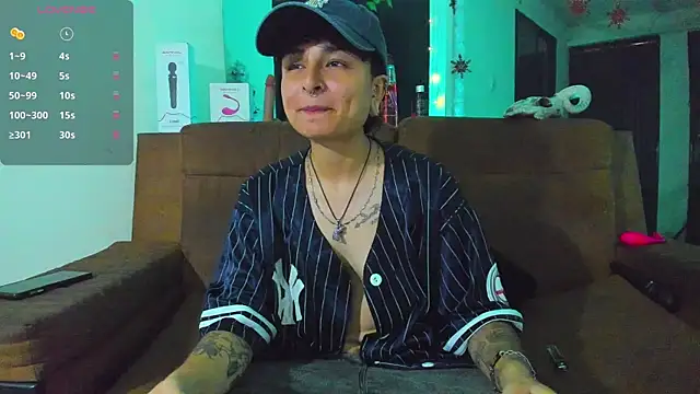 ZuryRamirez  online show from December 2024 09:26:01 PM