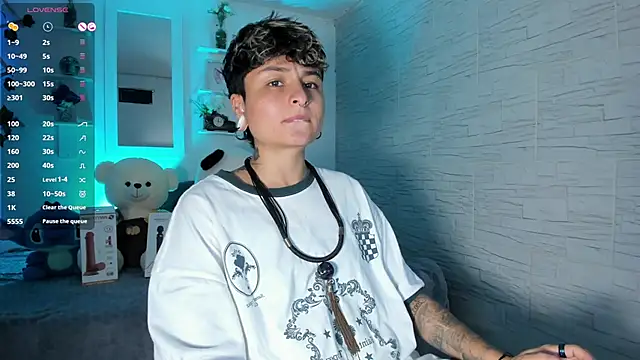 ZuryRamirez  online show from October 2025 07:12:02 PM