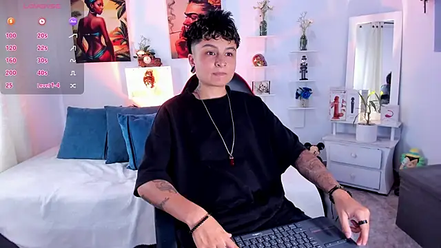 ZuryRamirez  online show from December 2025 08:48:01 PM