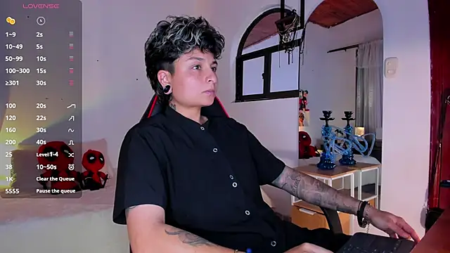 Snapshot of ZuryRamirez_ chatting on June 2026 05:30:02 PM ZuryRamirez online show from June 2026 05:30:02 PM