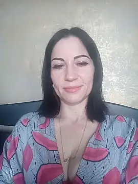 Snapshot of FireLily332 chatting on January 2025 11:48:01 AM FireLily332 online show from January 2025 11:48:01 AM