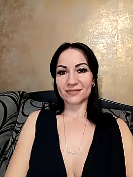 Snapshot of FireLily332 chatting on March 2025 04:01:02 PM FireLily332 online show from March 2025 04:01:02 PM