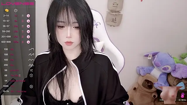 Vaness-a online show from February 2025 10:37:01 PM