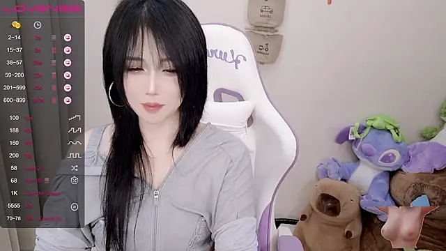 Vaness-a online show from March 2025 10:02:02 PM