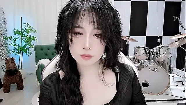 Vaness-a online show from September 2025 04:06:02 PM