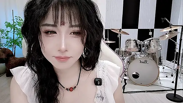 Vaness-a online show from September 2025 03:13:01 PM