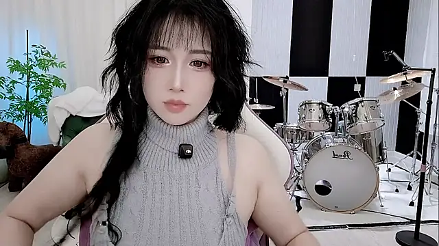 Vaness-a online show from September 2025 08:32:02 PM