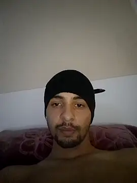 Hazembahloul online show from November 2025 01:05:02 AM