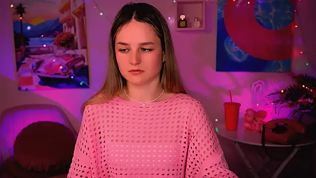 Snapshot of DeboraLarson chatting on January 2025 04:09:02 AM DeboraLarson online show from January 2025 04:09:02 AM