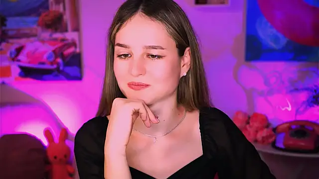 Snapshot of DeboraLarson chatting on February 2025 01:45:01 AM DeboraLarson online show from February 2025 01:45:01 AM