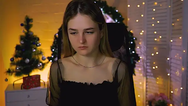 Snapshot of DeboraLarson chatting on December 2025 03:14:02 AM DeboraLarson online show from December 2025 03:14:02 AM