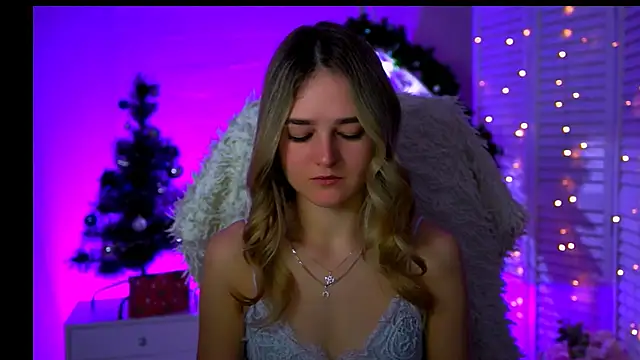 Snapshot of DeboraLarson chatting on January 2026 03:20:01 AM DeboraLarson online show from January 2026 03:20:01 AM