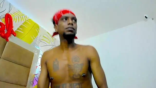 Snapshot of bigblackhotx1 chatting on September 2025 09:20:01 AM bigblackhotx1 online show from September 2025 09:20:01 AM