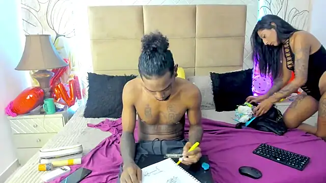 Snapshot of bigblackhotx1 chatting on September 2025 05:40:01 AM bigblackhotx1 online show from September 2025 05:40:01 AM