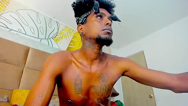 Snapshot of bigblackhotx1 chatting on September 2025 02:44:02 PM bigblackhotx1 online show from September 2025 02:44:02 PM