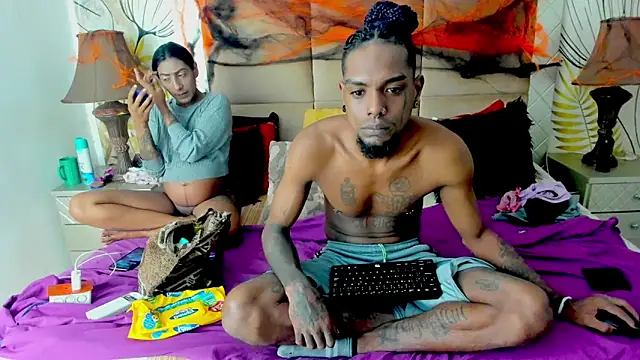 Snapshot of bigblackhotx1 chatting on October 2025 06:52:02 AM bigblackhotx1 online show from October 2025 06:52:02 AM