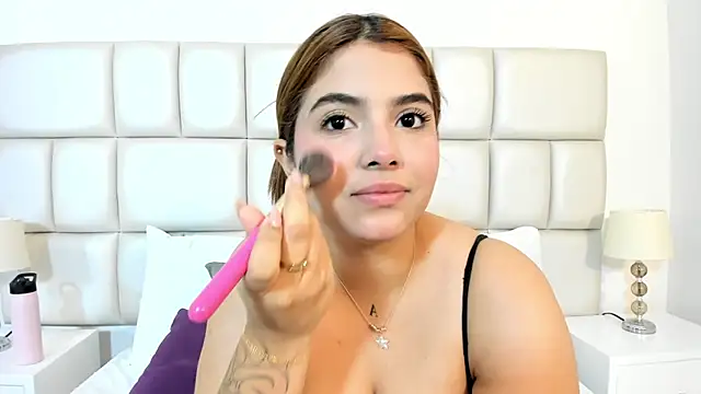 Snapshot of CortanaAdamss chatting on September 2025 11:10:01 AM CortanaAdamss online show from September 2025 11:10:01 AM