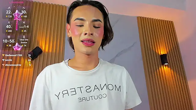 Snapshot of miss_Ari chatting on December 2024 01:47:02 AM miss Ari online show from December 2024 01:47:02 AM