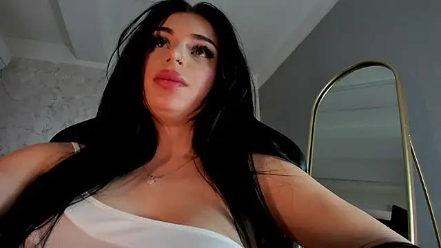 Snapshot of Ivy_belle chatting on February 2025 08:24:01 AM Ivy belle online show from February 2025 08:24:01 AM