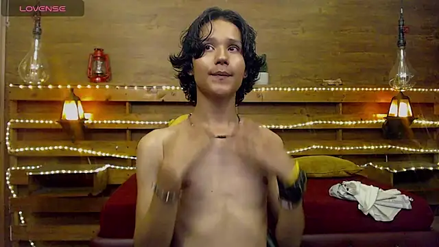 Snapshot of andy_staar chatting on November 2025 07:07:02 PM andy staar online show from November 2025 07:07:02 PM