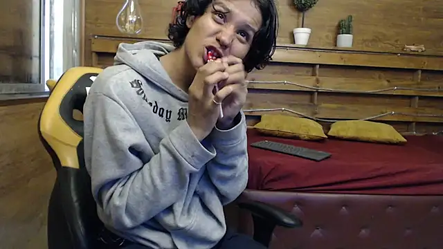 Snapshot of andy_staar chatting on November 2025 07:02:02 PM andy staar online show from November 2025 07:02:02 PM