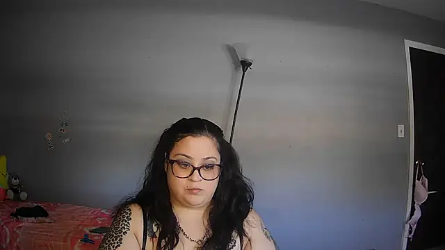 tillymarie34 online show from February 2025 04:37:02 PM