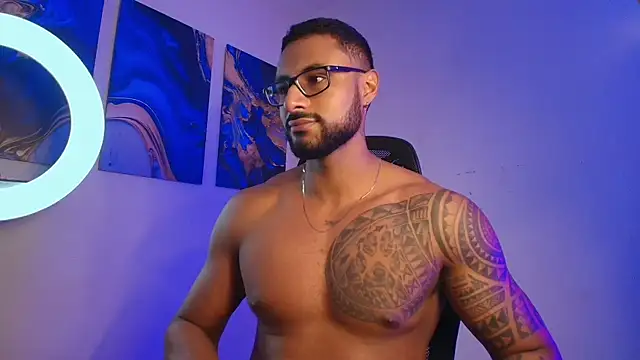 Snapshot of LiamGarcia1 chatting on March 2026 03:28:02 PM LiamGarcia1 online show from March 2026 03:28:02 PM