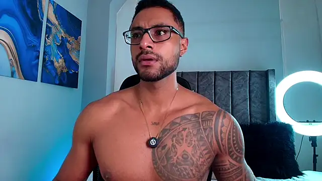 Snapshot of LiamGarcia1 chatting on April 2026 03:37:02 PM LiamGarcia1 online show from April 2026 03:37:02 PM