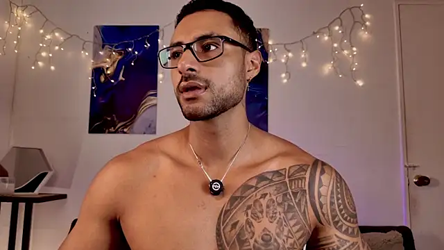LiamGarcia1 online show from July 2026 03:43:01 PM