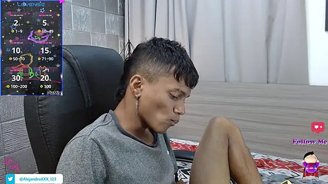 Snapshot of loistwink_ chatting on February 2025 12:55:02 PM loistwink online show from February 2025 12:55:02 PM