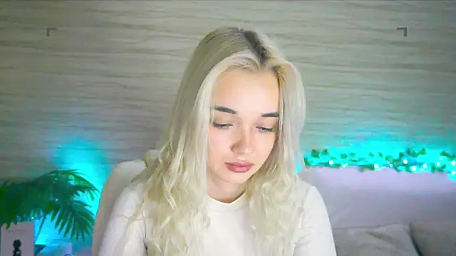 Ashley S online show from September 2025 10:10:02 PM