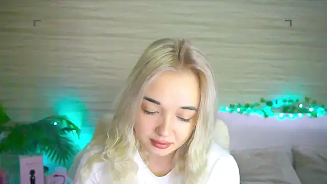 Ashley S online show from September 2025 10:13:01 PM