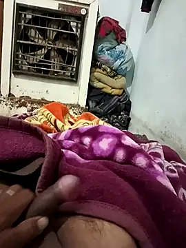 Snapshot of pintuS40 chatting on January 2025 12:59:01 AM pintuS40 online show from January 2025 12:59:01 AM