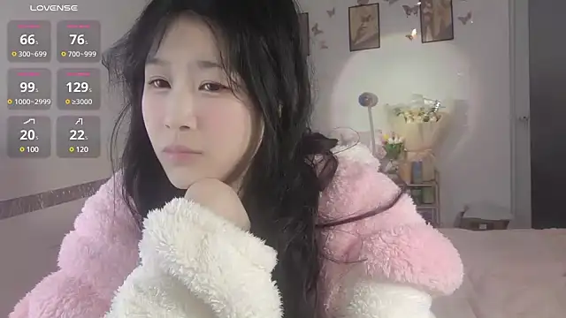 Luminous163 online show from February 2025 01:10:02 PM