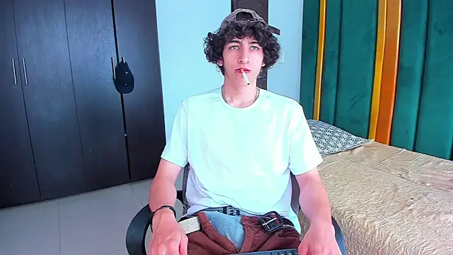 Kerverr  online show from September 2025 05:38:01 PM