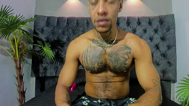 Snapshot of Salomon_koude chatting on May 2026 11:48:02 AM Salomon koude online show from May 2026 11:48:02 AM
