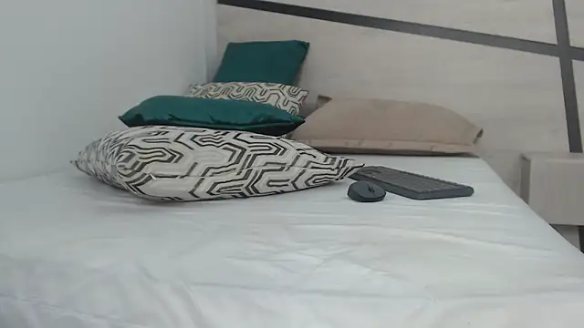 sussy leon online show from January 2025 03:25:01 PM