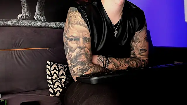 Snapshot of uptomatty chatting on February 2025 05:56:02 AM uptomatty online show from February 2025 05:56:02 AM