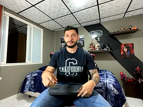 Snapshot of marcel_crawford96 chatting on October 2025 01:32:01 PM marcel crawford96 online show from October 2025 01:32:01 PM