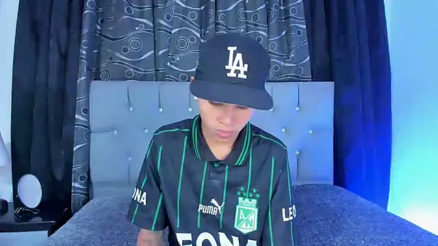 nova sex01 online show from January 2025 04:15:01 AM