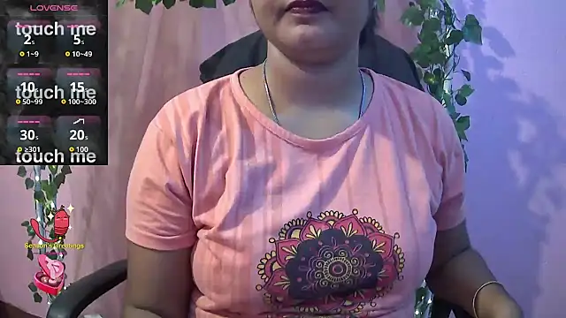 Snapshot of Pari-new chatting on June 2026 04:14:02 AM Pari-new online show from June 2026 04:14:02 AM