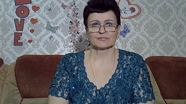 Snapshot of PaulaGolden chatting on March 2026 12:09:01 PM PaulaGolden online show from March 2026 12:09:01 PM