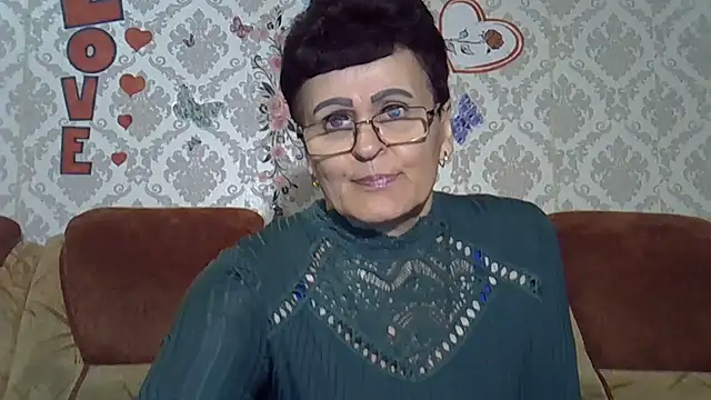 Snapshot of PaulaGolden chatting on May 2026 03:55:02 PM PaulaGolden online show from May 2026 03:55:02 PM