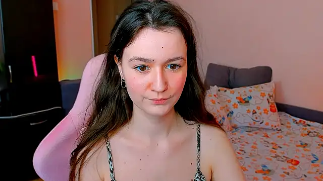 Snapshot of ameli_moon chatting on March 2026 12:43:02 PM ameli moon online show from March 2026 12:43:02 PM