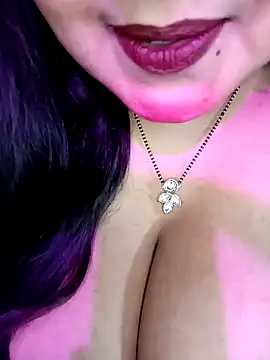 Suhanakhan00 online show from November 2025 05:13:02 AM