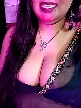 Suhanakhan00 online show from February 2026 06:57:02 PM