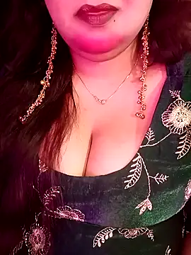 Snapshot of Suhanakhan00 chatting on March 2026 05:29:02 PM Suhanakhan00 online show from March 2026 05:29:02 PM